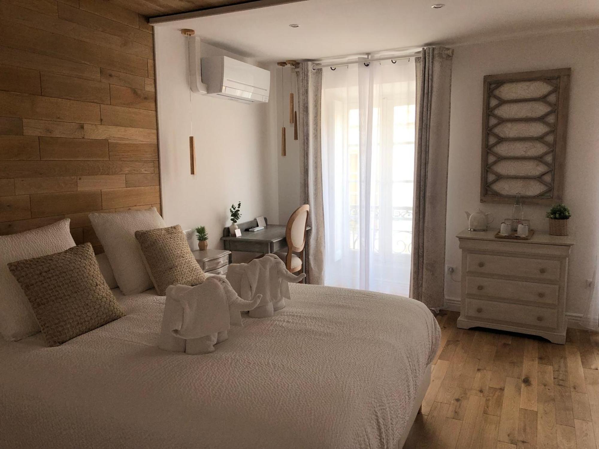 Le Coeur De La Bastide - Adult Only Bed & Breakfast Carcassonne Bagian luar foto