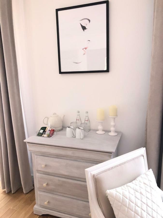 Le Coeur De La Bastide - Adult Only Bed & Breakfast Carcassonne Bagian luar foto
