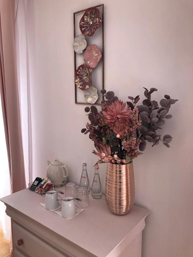 Le Coeur De La Bastide - Adult Only Bed & Breakfast Carcassonne Bagian luar foto
