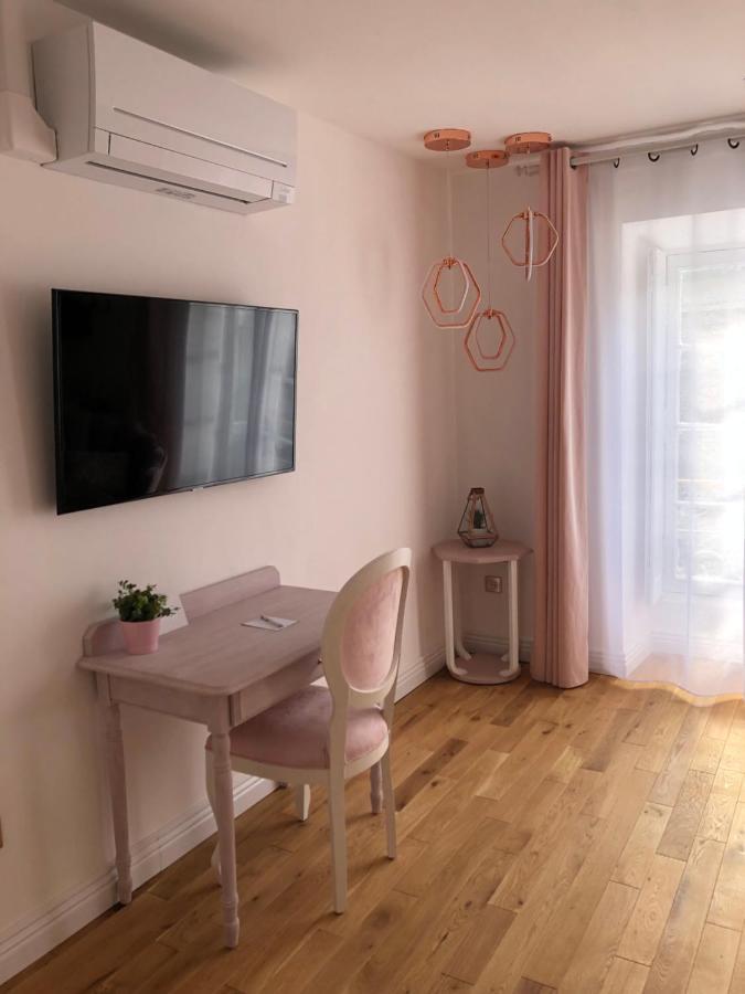 Le Coeur De La Bastide - Adult Only Bed & Breakfast Carcassonne Bagian luar foto