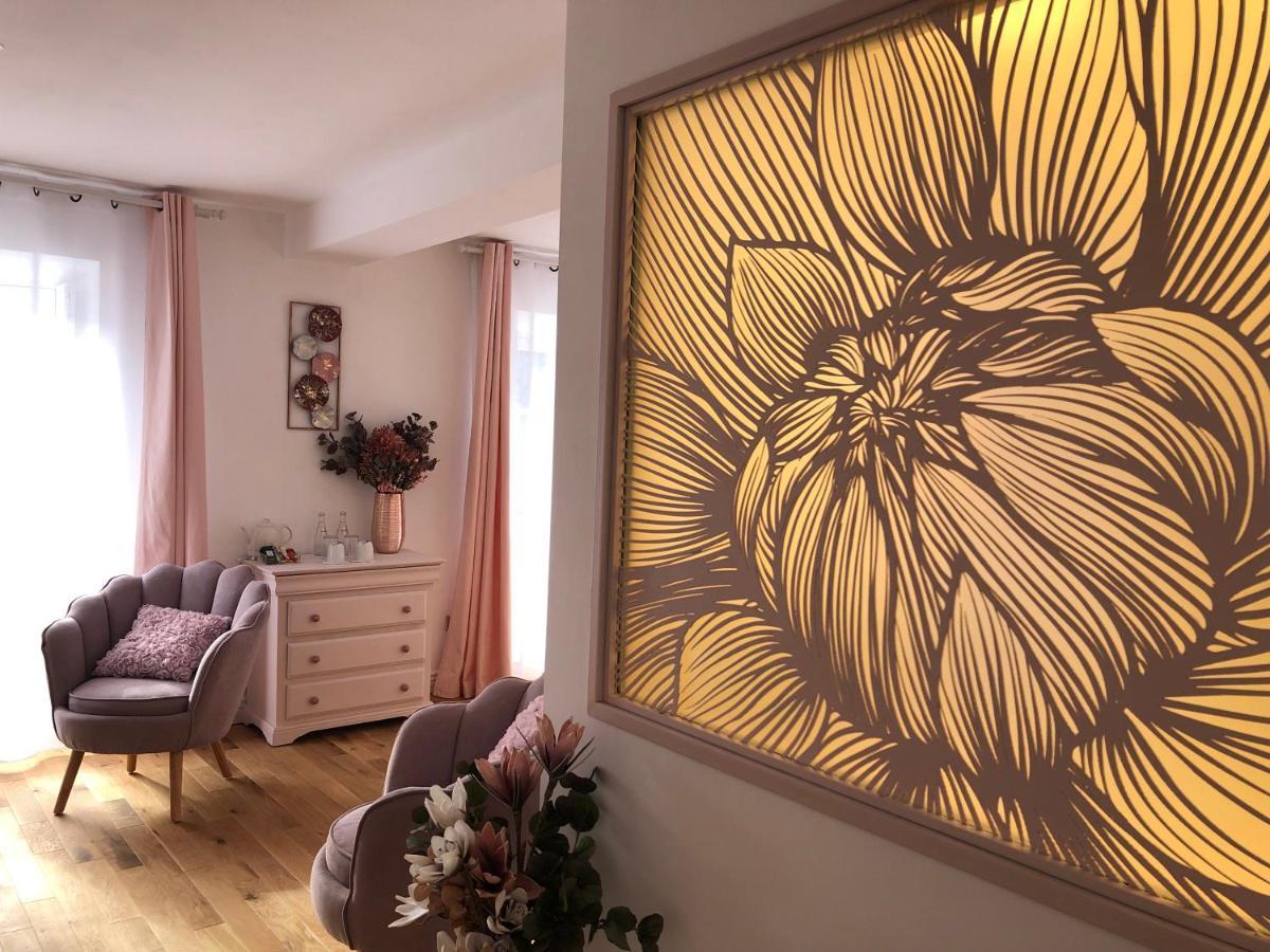 Le Coeur De La Bastide - Adult Only Bed & Breakfast Carcassonne Bagian luar foto